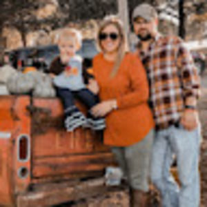 Meet your Posher, Caitlyn